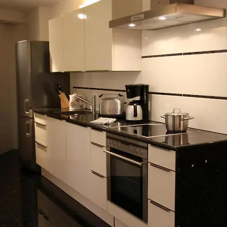 Designerwohnung In Denkmalgeschuetztem Wasserturm דירה *