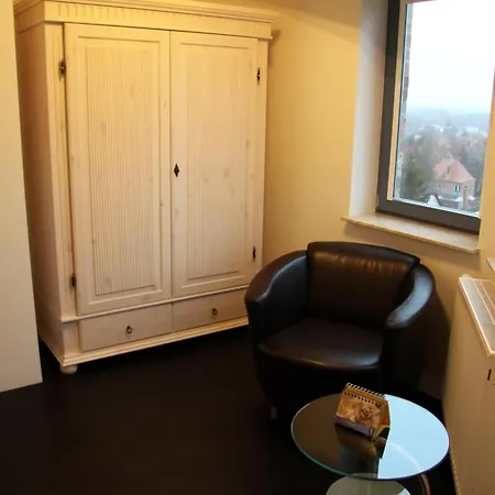 Designerwohnung In Denkmalgeschuetztem Wasserturm דירה Güstrow
